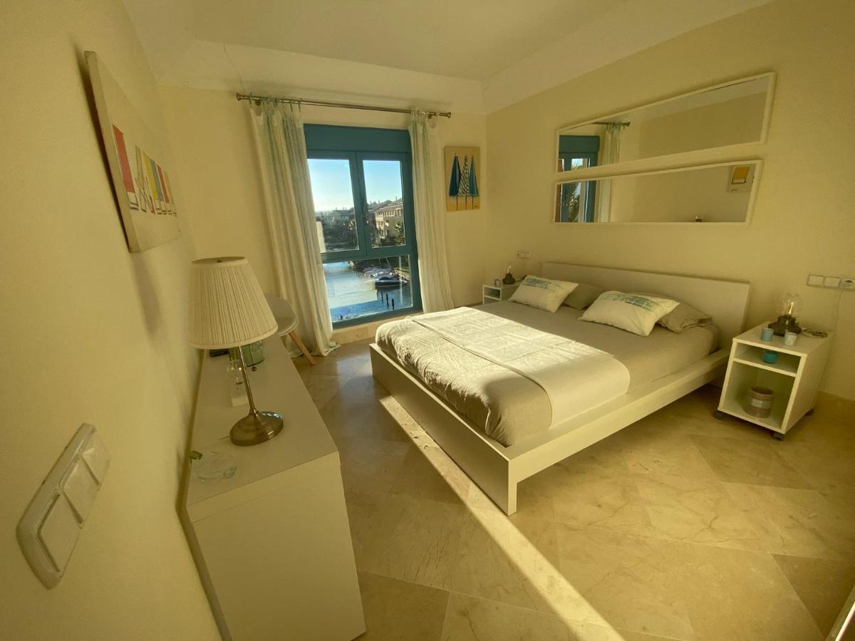Apartamento Con Terraza Sobre La Marina De Sotogrande San Roque  Esterno foto